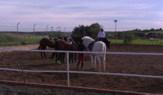 con los monitores en las clases